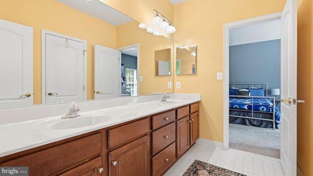 11811 SUMNER GLEN DR, Spotsylvania, VA 22551