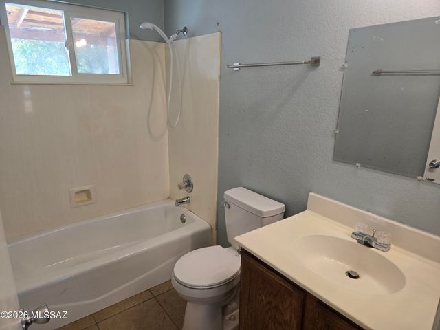 641 W La Pasadita Street, Tucson, AZ 85705