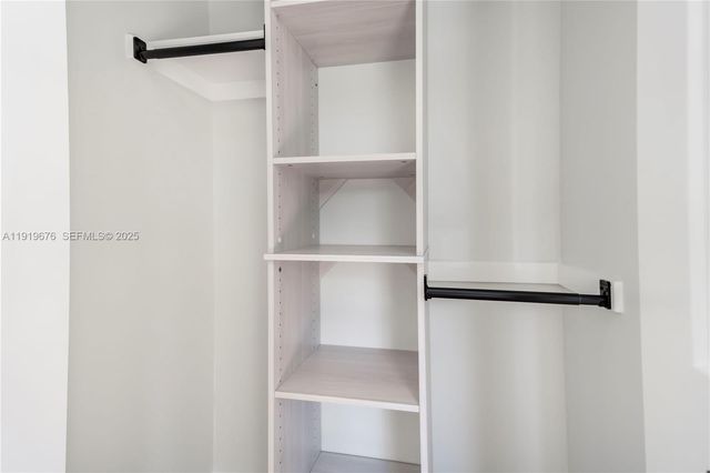 6499 SW 39th St 1, Miami, FL 33155