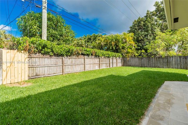 6499 SW 39th St 1, Miami, FL 33155