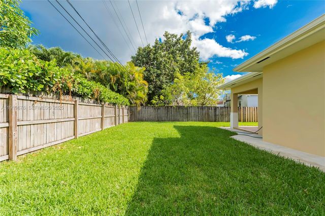 6499 SW 39th St 1, Miami, FL 33155