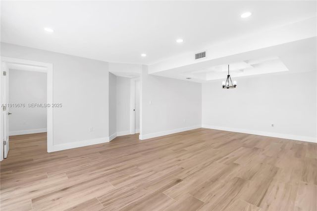 6499 SW 39th St 1, Miami, FL 33155