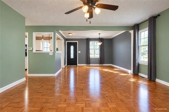 16904 E 35th Terrace S, Independence, MO 64055