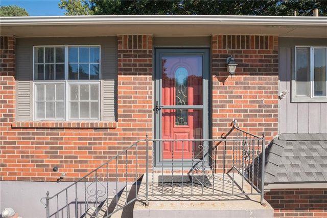 16904 E 35th Terrace S, Independence, MO 64055