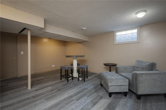 16904 E 35th Terrace S, Independence, MO 64055