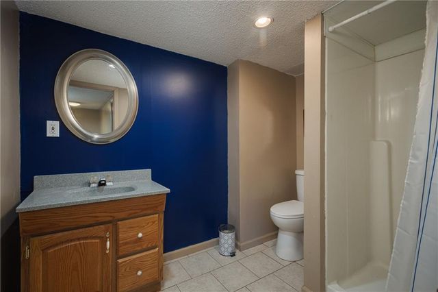 16904 E 35th Terrace S, Independence, MO 64055
