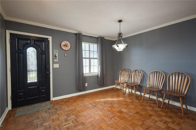 16904 E 35th Terrace S, Independence, MO 64055