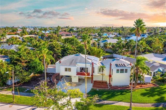 3250 E DEBAZAN AVENUE, St Pete Beach, FL 33706