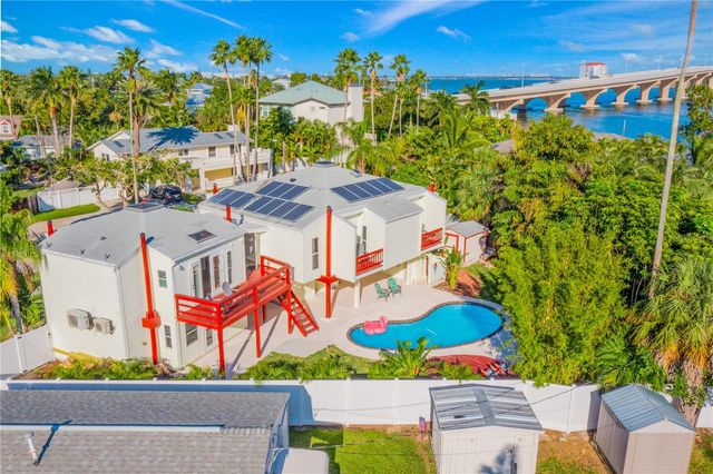 3250 E DEBAZAN AVENUE, St Pete Beach, FL 33706