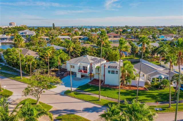 3250 E DEBAZAN AVENUE, St Pete Beach, FL 33706
