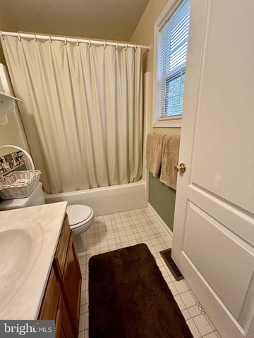571 HOOKER DR, Gettysburg, PA 17325