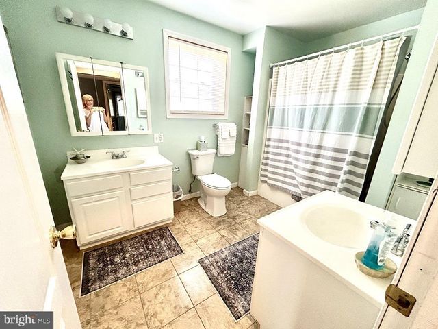 571 HOOKER DR, Gettysburg, PA 17325