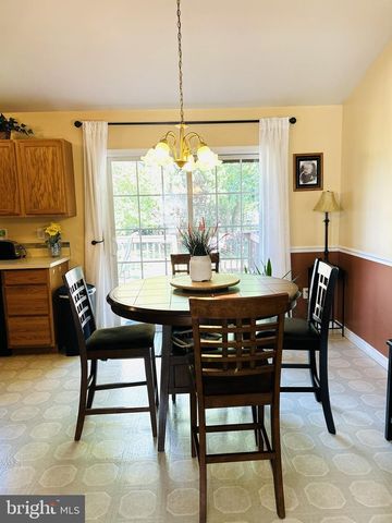 571 HOOKER DR, Gettysburg, PA 17325