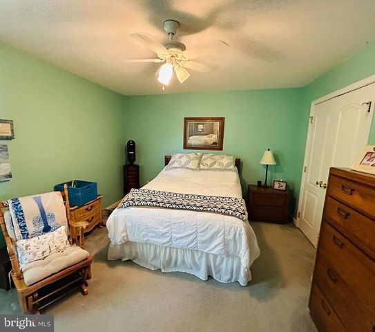 571 HOOKER DR, Gettysburg, PA 17325