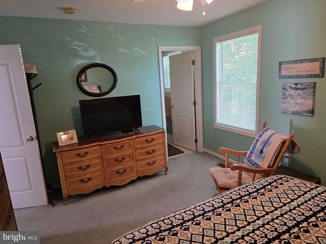 571 HOOKER DR, Gettysburg, PA 17325