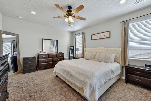 4532 Skyline Loop NE, Rio Rancho, NM 87144