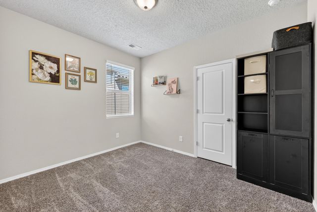 4532 Skyline Loop NE, Rio Rancho, NM 87144