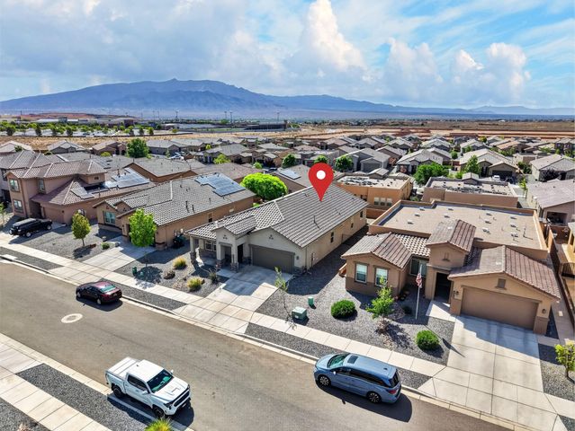 4532 Skyline Loop NE, Rio Rancho, NM 87144