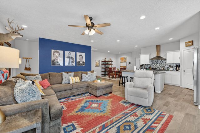4532 Skyline Loop NE, Rio Rancho, NM 87144