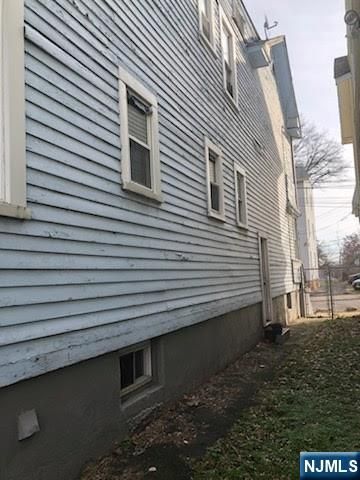 69 Hobson Street, Newark, NJ 07112