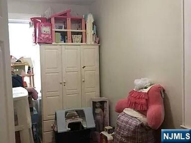 69 Hobson Street, Newark, NJ 07112