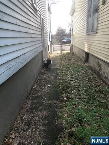 69 Hobson Street, Newark, NJ 07112
