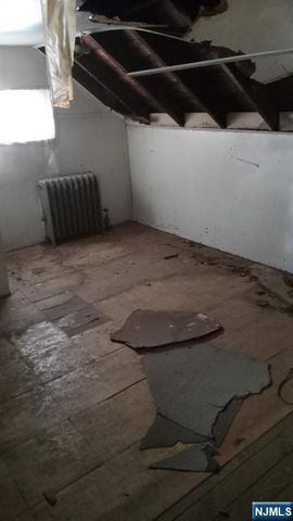 69 Hobson Street, Newark, NJ 07112