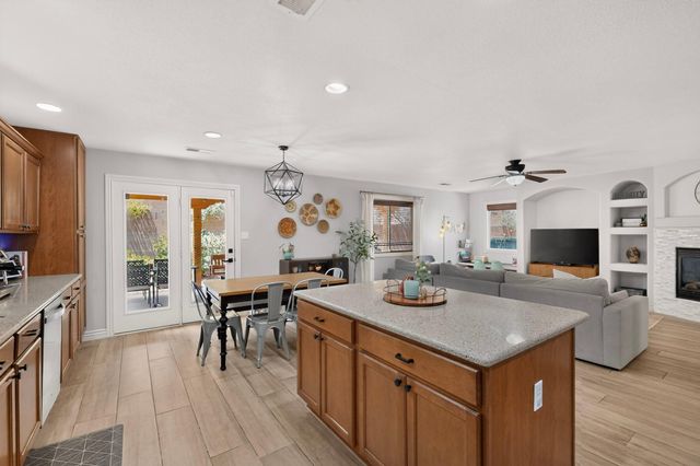 9609 Carson Mesa Drive NW, Albuquerque, NM 87114