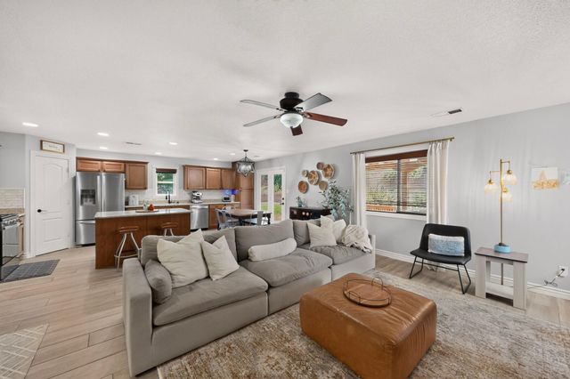 9609 Carson Mesa Drive NW, Albuquerque, NM 87114