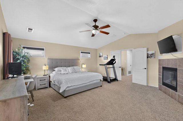 9609 Carson Mesa Drive NW, Albuquerque, NM 87114