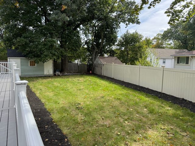 12 Bronx Rd, Boston, MA 02132