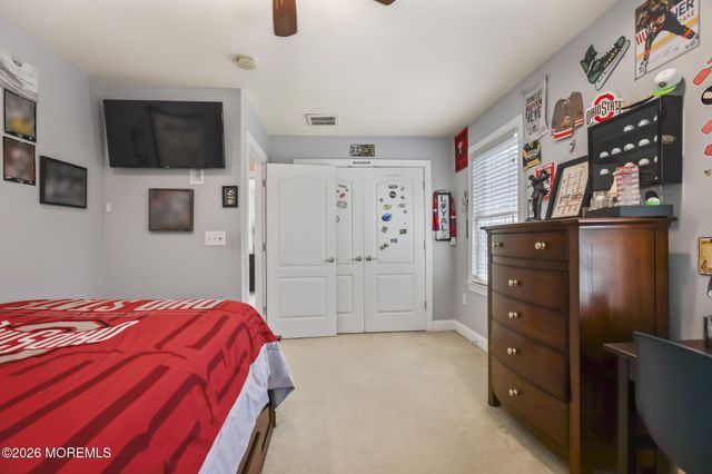 16 Angel Court, Howell, NJ 07731