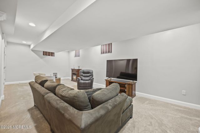 16 Angel Court, Howell, NJ 07731