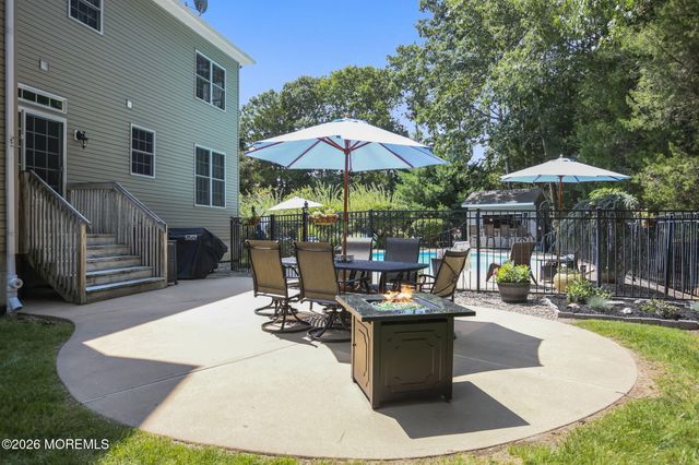 16 Angel Court, Howell, NJ 07731