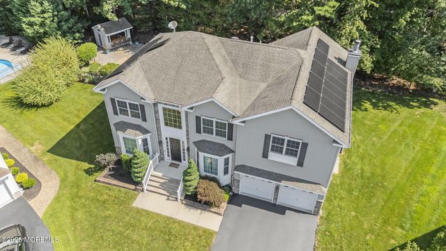 16 Angel Court, Howell, NJ 07731
