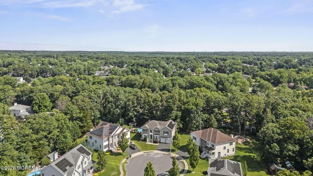 16 Angel Court, Howell, NJ 07731