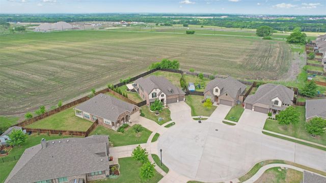 1916 Peggys Cove, Van Alstyne, TX 75495