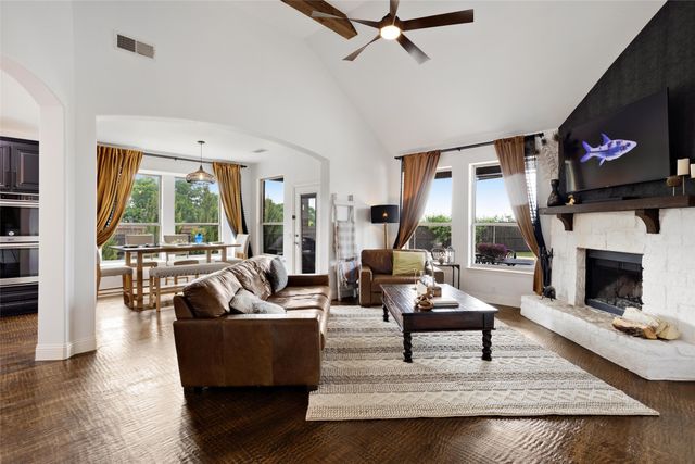 1916 Peggys Cove, Van Alstyne, TX 75495