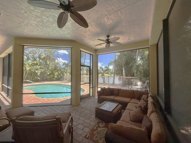 3008 Hamblin Way, Wellington, FL 33414