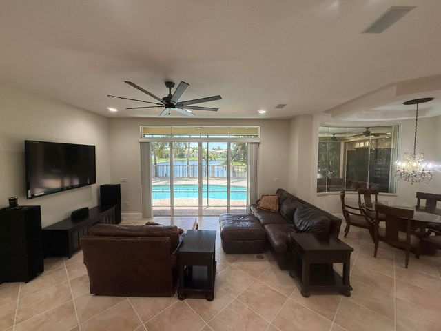 3008 Hamblin Way, Wellington, FL 33414