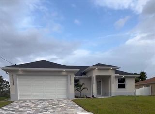 3007 32nd ST W, Lehigh Acres, FL 33971