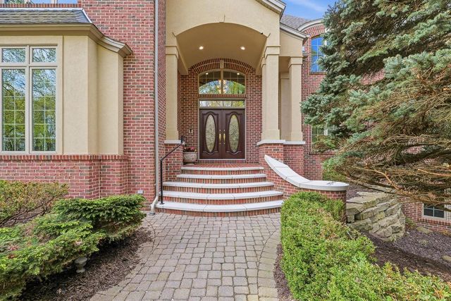 384 Ledgewood DRIVE, Fond Du Lac, WI 54937