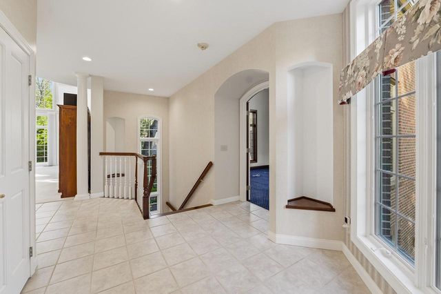 384 Ledgewood DRIVE, Fond Du Lac, WI 54937