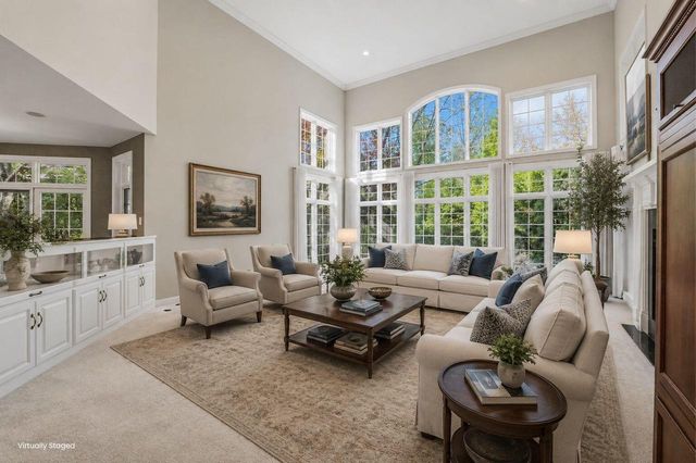 384 Ledgewood DRIVE, Fond Du Lac, WI 54937