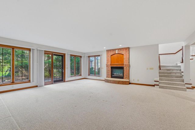 384 Ledgewood DRIVE, Fond Du Lac, WI 54937