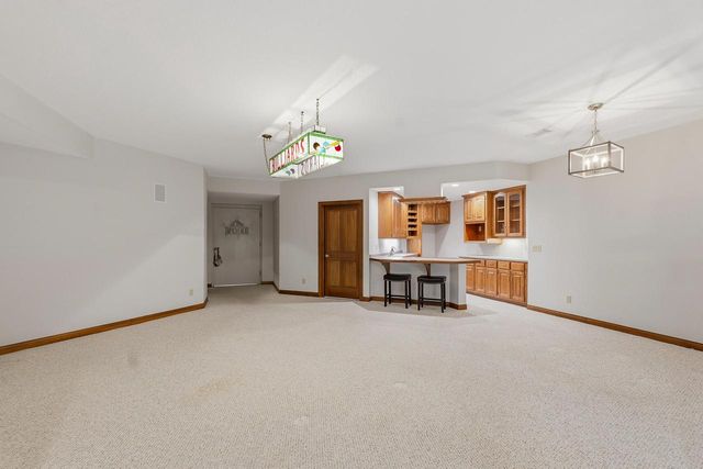 384 Ledgewood DRIVE, Fond Du Lac, WI 54937