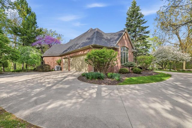 384 Ledgewood DRIVE, Fond Du Lac, WI 54937