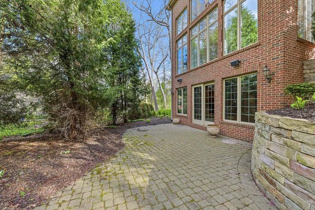 384 Ledgewood DRIVE, Fond Du Lac, WI 54937