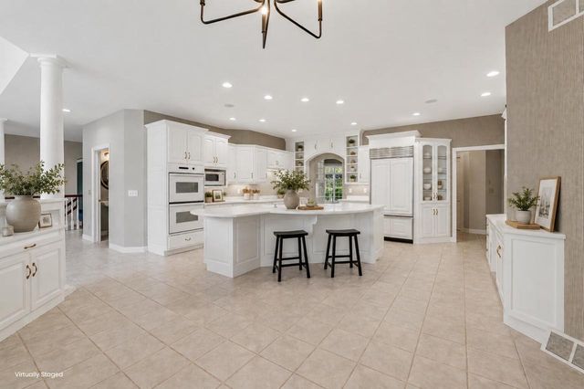 384 Ledgewood DRIVE, Fond Du Lac, WI 54937