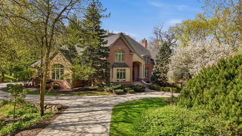 384 Ledgewood DRIVE, Fond Du Lac, WI 54937